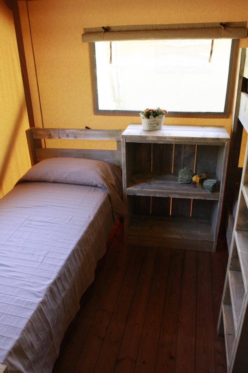 Glamping Alcantara Motta Camastra Exterior photo